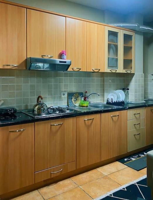 City Central Amazona Appartment Тирана Екстер'єр фото